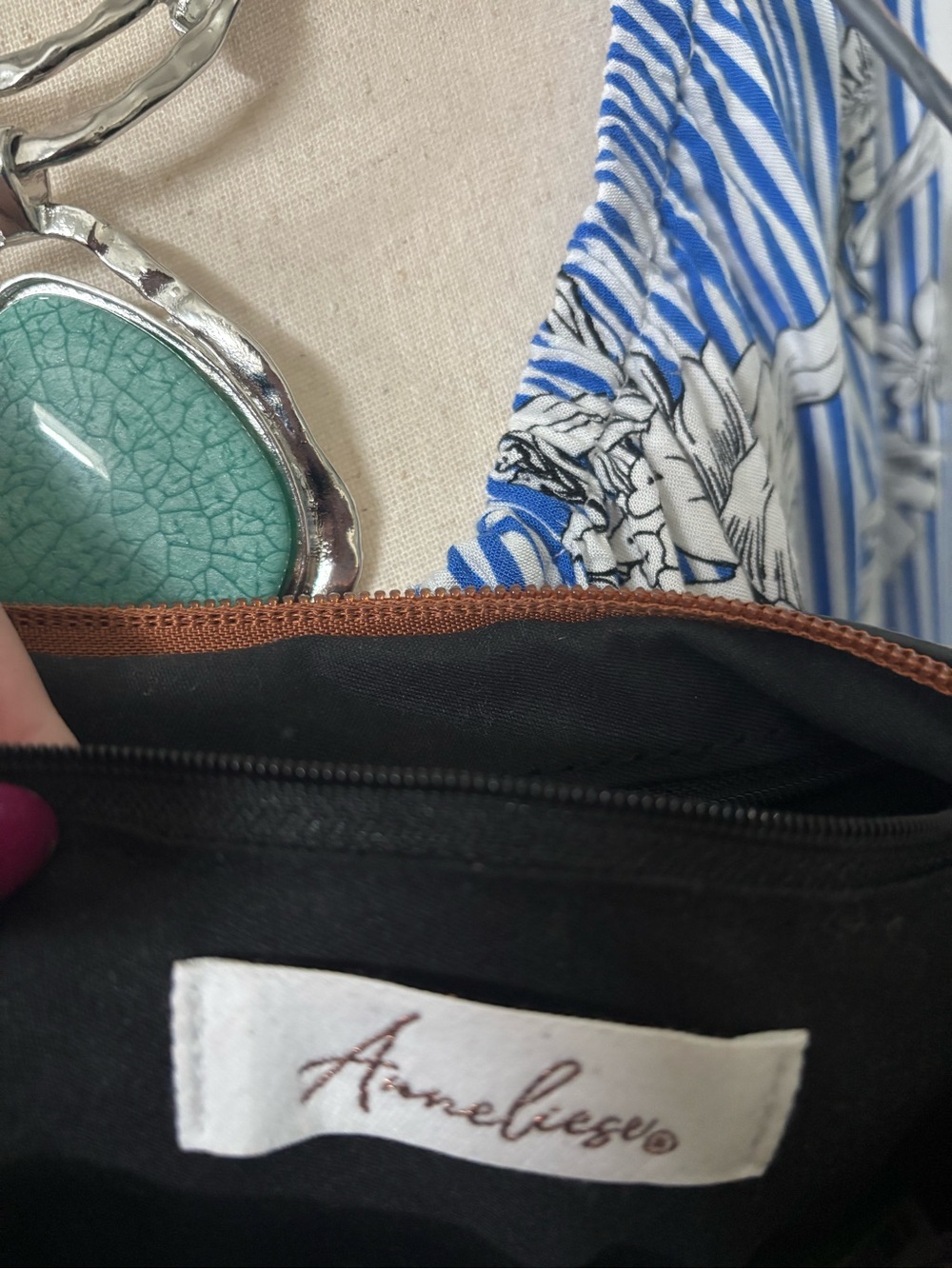 Embossed Faux Leather Look Purse wi/ Faux Turquoise Stud Accents Final Sale - Picture 4 of 10